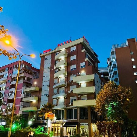 Prince Hotel Тирана Екстер'єр фото